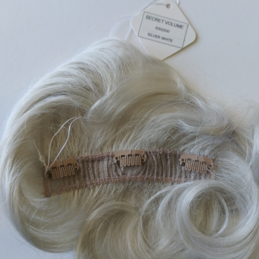 Hair Topper piece (silver white) NEW  for thinning & hair loss - easy to Style